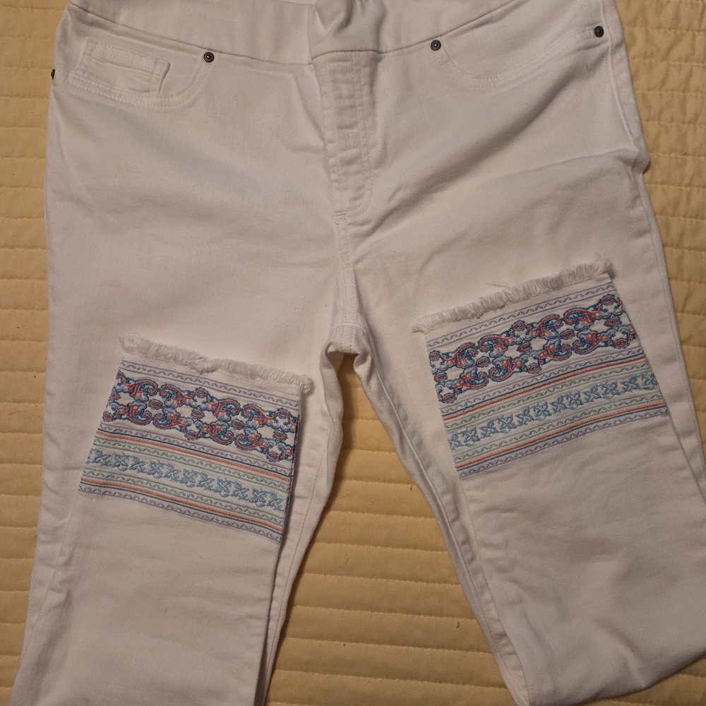 Chico's White Jeans with Blue and Pink Embroidery
